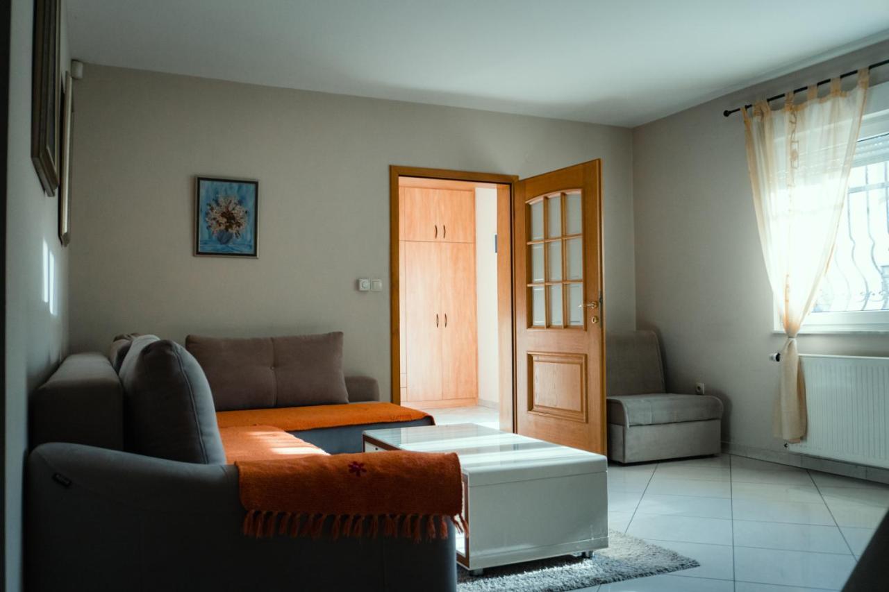 Holiday Home Rozic - Villa With Private Seasonal Heated Pool モスタル エクステリア 写真
