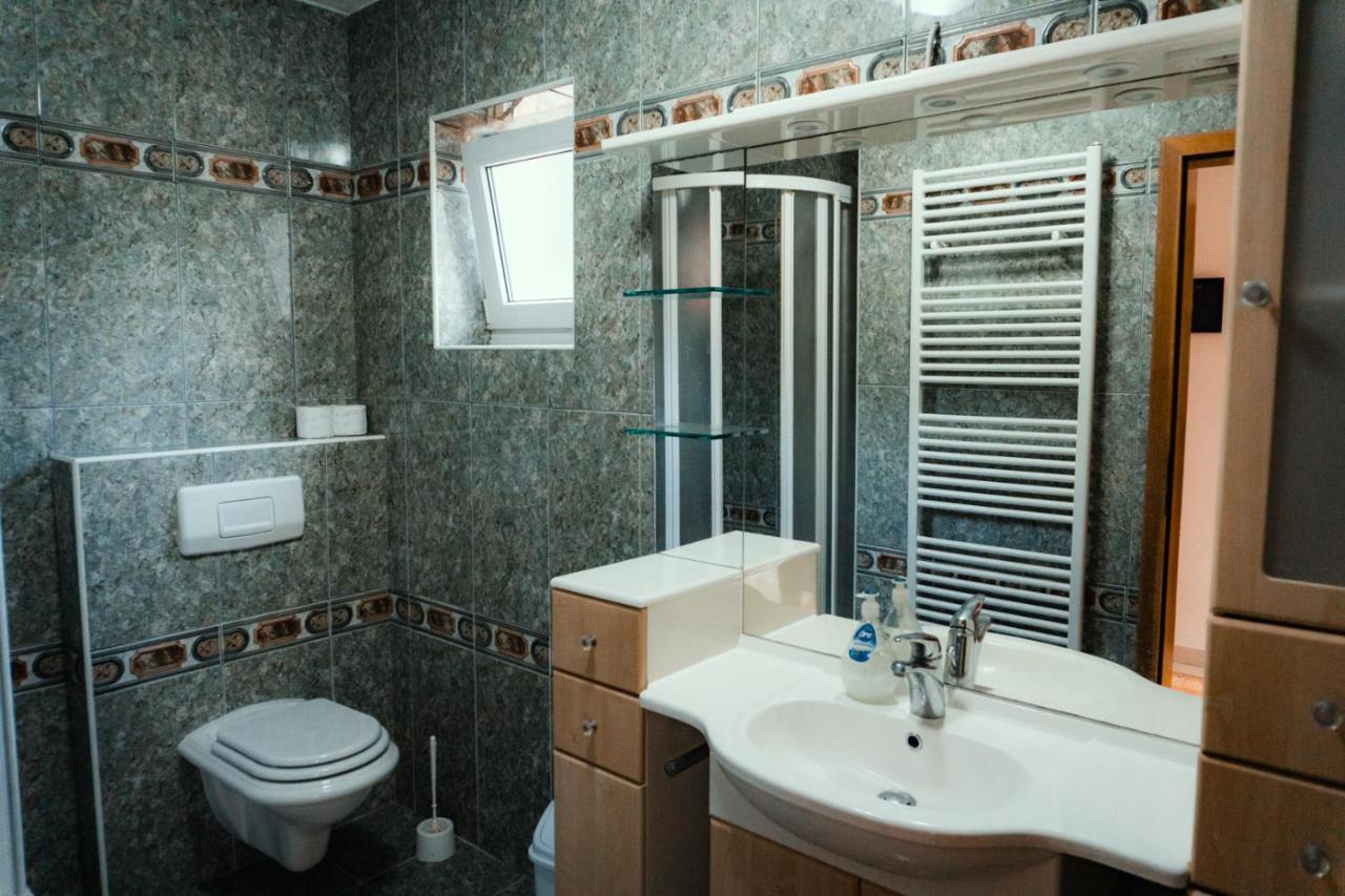 Holiday Home Rozic - Villa With Private Seasonal Heated Pool モスタル エクステリア 写真
