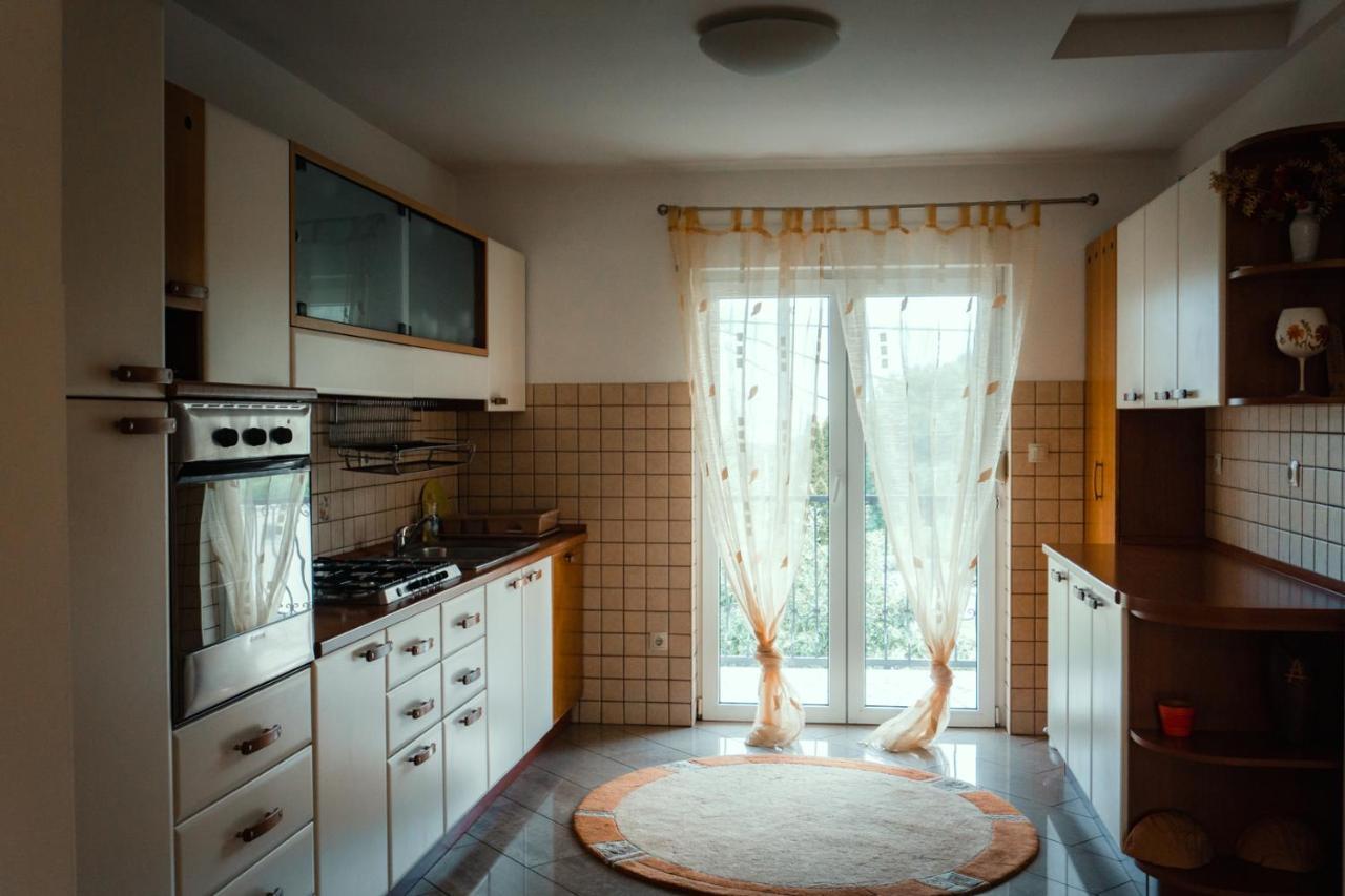 Holiday Home Rozic - Villa With Private Seasonal Heated Pool モスタル エクステリア 写真