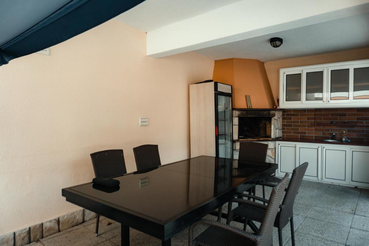 Holiday Home Rozic - Villa With Private Seasonal Heated Pool モスタル エクステリア 写真