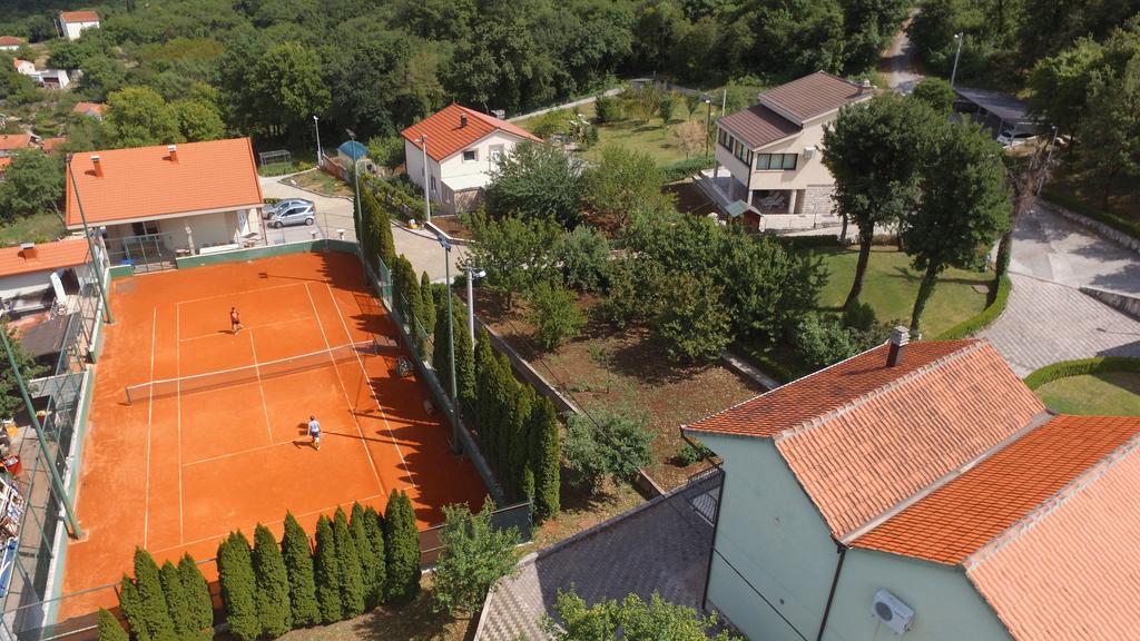 Holiday Home Rozic - Villa With Private Seasonal Heated Pool モスタル エクステリア 写真